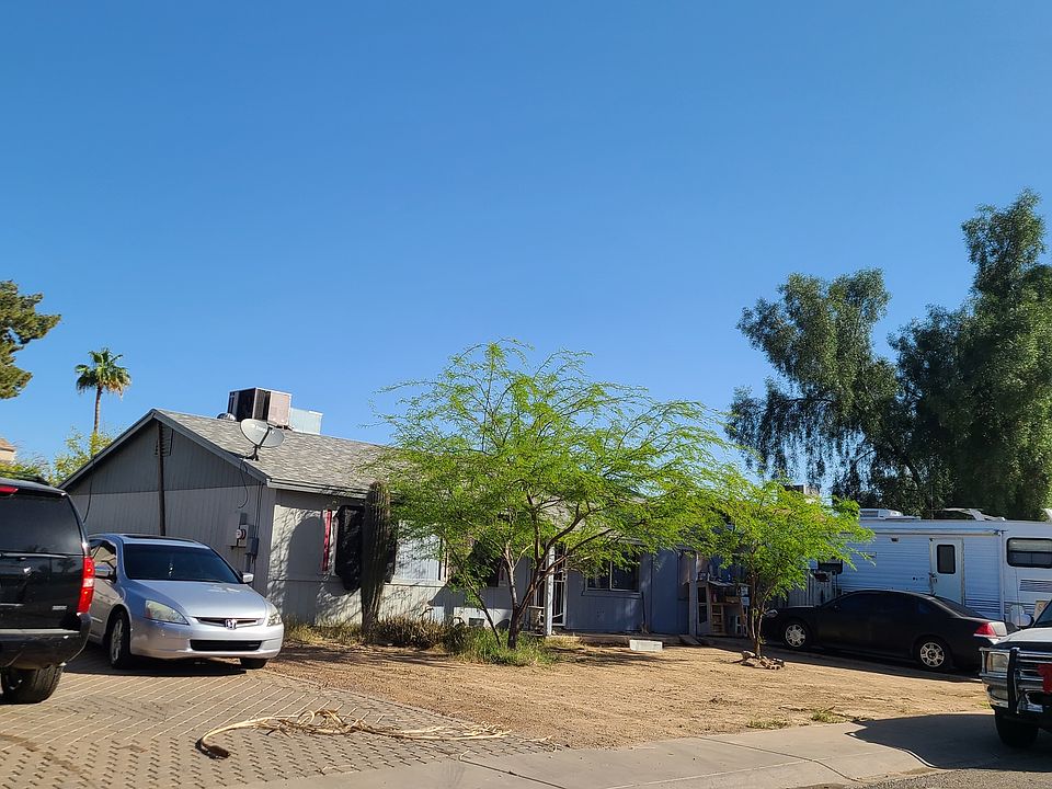 2nd image of 6922 W Coronado Rd