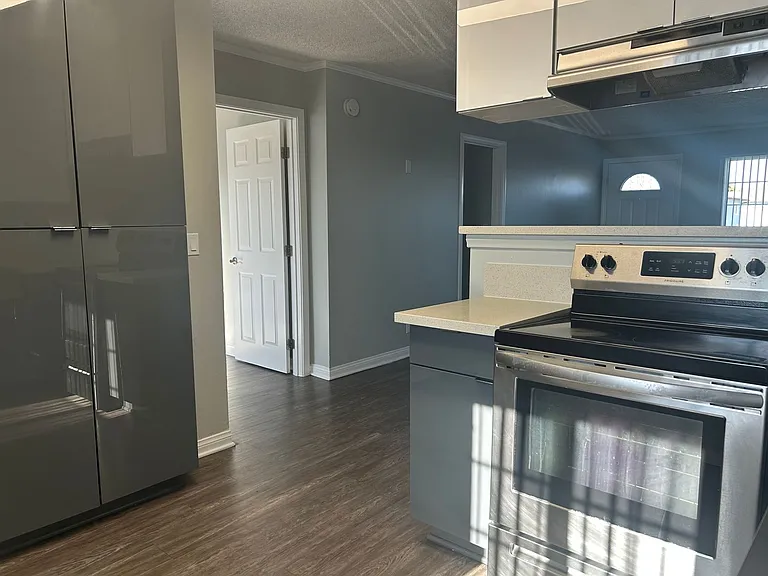 Villa Del Sol Apartments — Photo 74