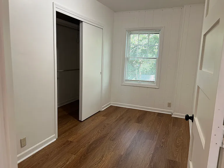 601 N McKinley Ave — Photo 12