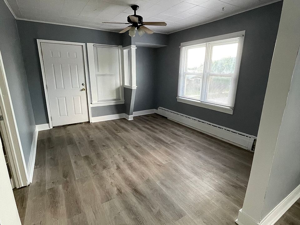 1st image of 3049 Scott St APT 2