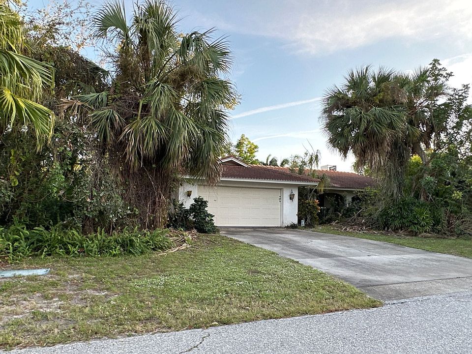 2nd image of 1830 Coquina Dr