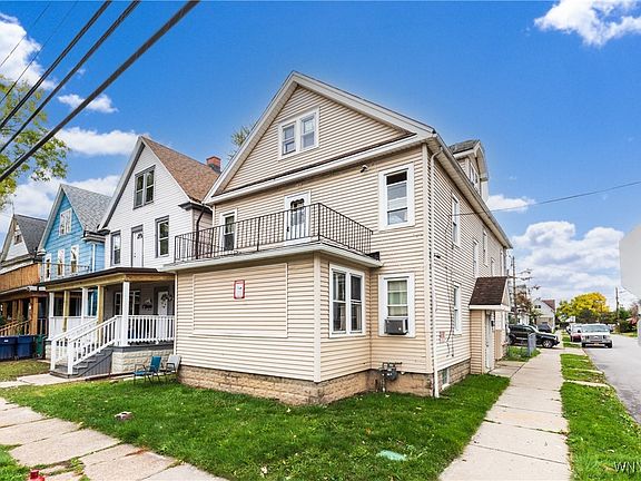 3rd image of 194 Chadduck Ave