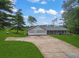 1153 Fry Gap Rd, Arab, AL 35016