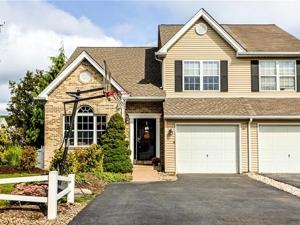 2205 Juniper Dr, Coplay, PA 18037