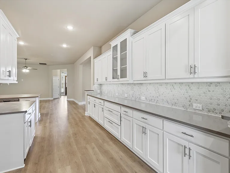 2609 Loxley Dr — Photo 19