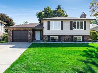 55 Windwood Dr, Leamington, ON N8H 4M8