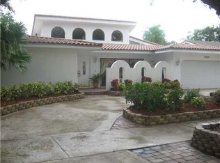 3220 N 37th St, Hollywood, FL 33021