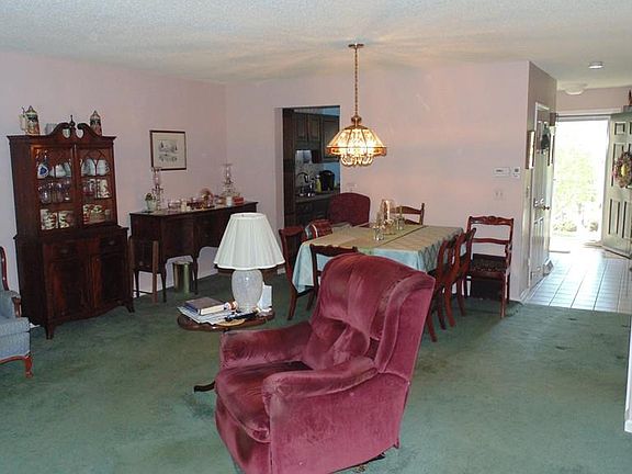 4th image of 121 Laurelwood Dr