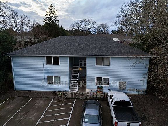 3rd image of 240 Monmouth Ave S APT 2