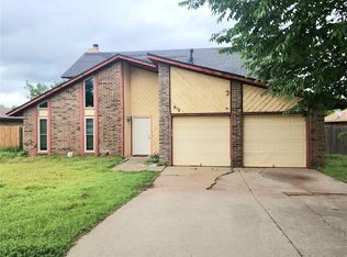 612 Lakeside Cir, Edmond, OK 73012