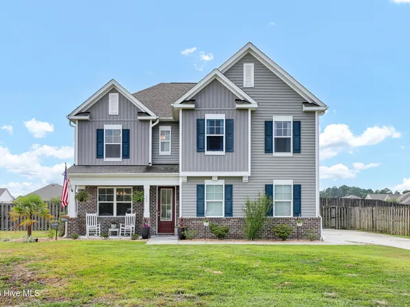 111 Colonial Heights Drive, Hampstead, NC 28443