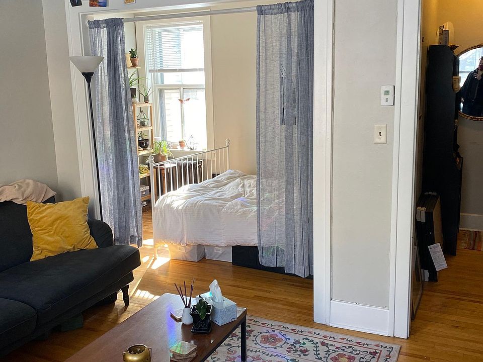 1st image of 1564 Selby Ave APT 7
