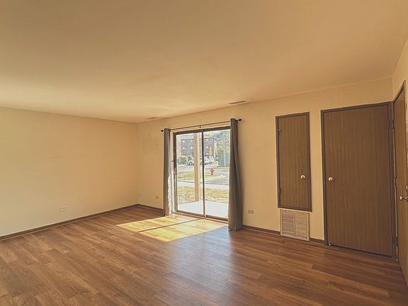 2nd image of 2260 Abbeywood Dr APT D