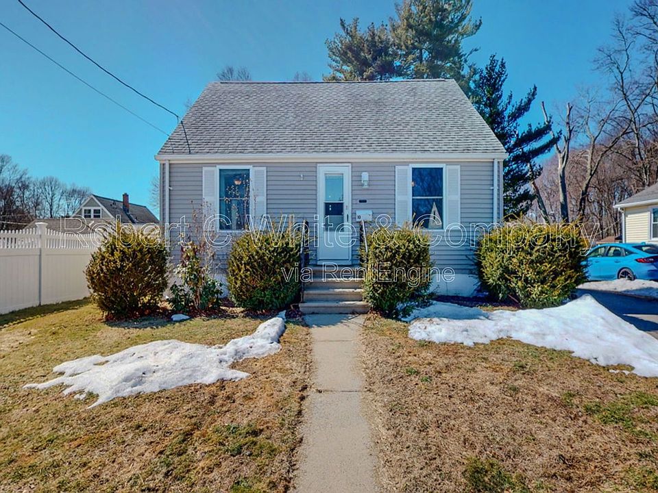 1st image of 10 Harkness Dr