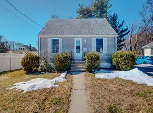 10 Harkness Dr, Milford, CT 06460