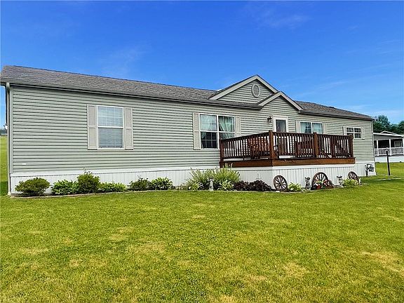 2nd image of 72 Brodview Ln