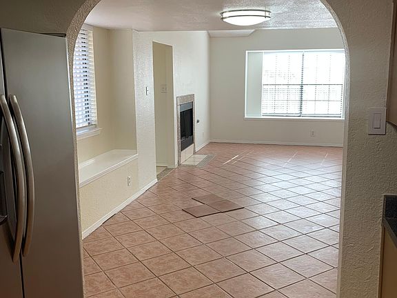 4th image of 11389 Tenaha Ave