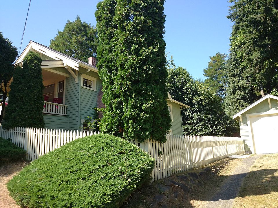 2nd image of 1908 NE 68th St