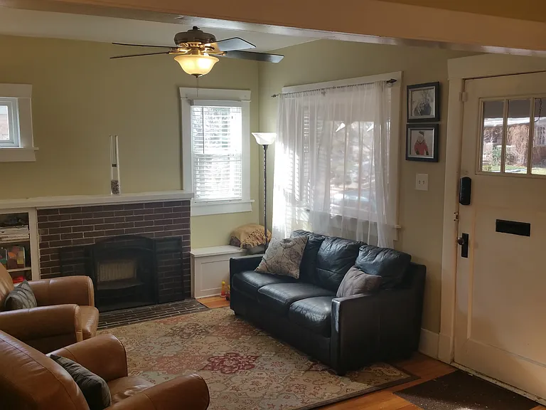 4162 Hooker St — Photo 5
