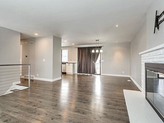 5th image of 7011 S Ponderosa Dr #1
