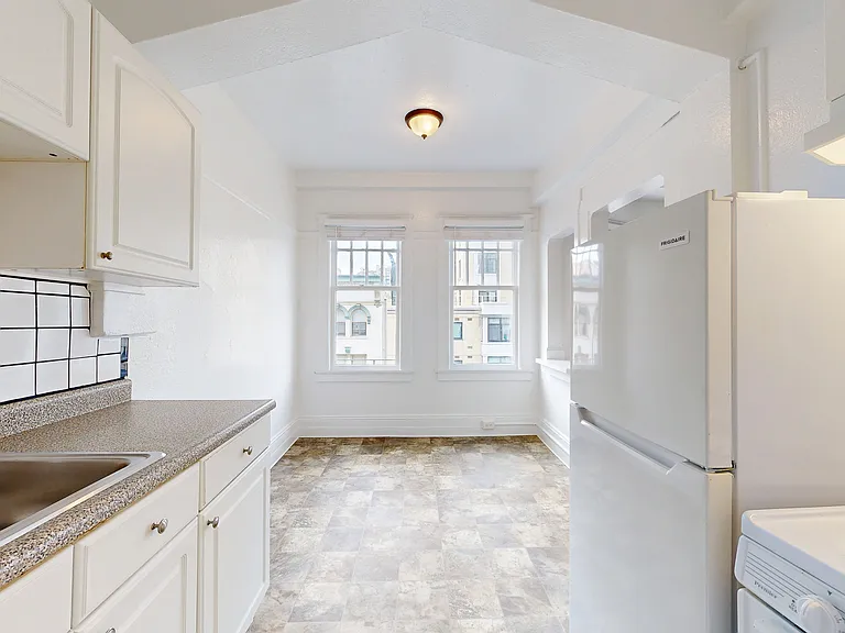 665 Eddy St #41 — Photo 9