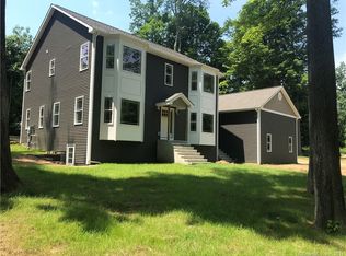 1 Denver Ter, Danbury, CT 06811