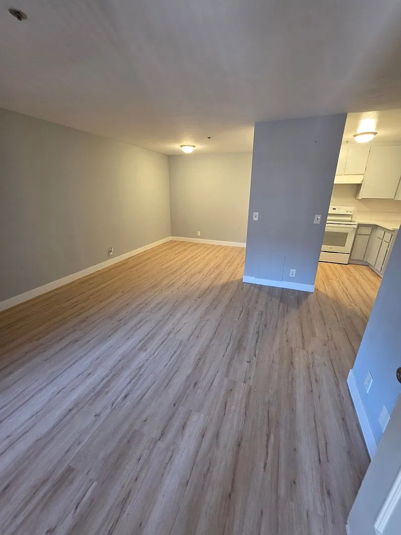 1507 N. Durant Street — Photo 3