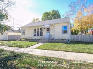 4795 N Idlewild Ave, Whitefish Bay, WI 53211