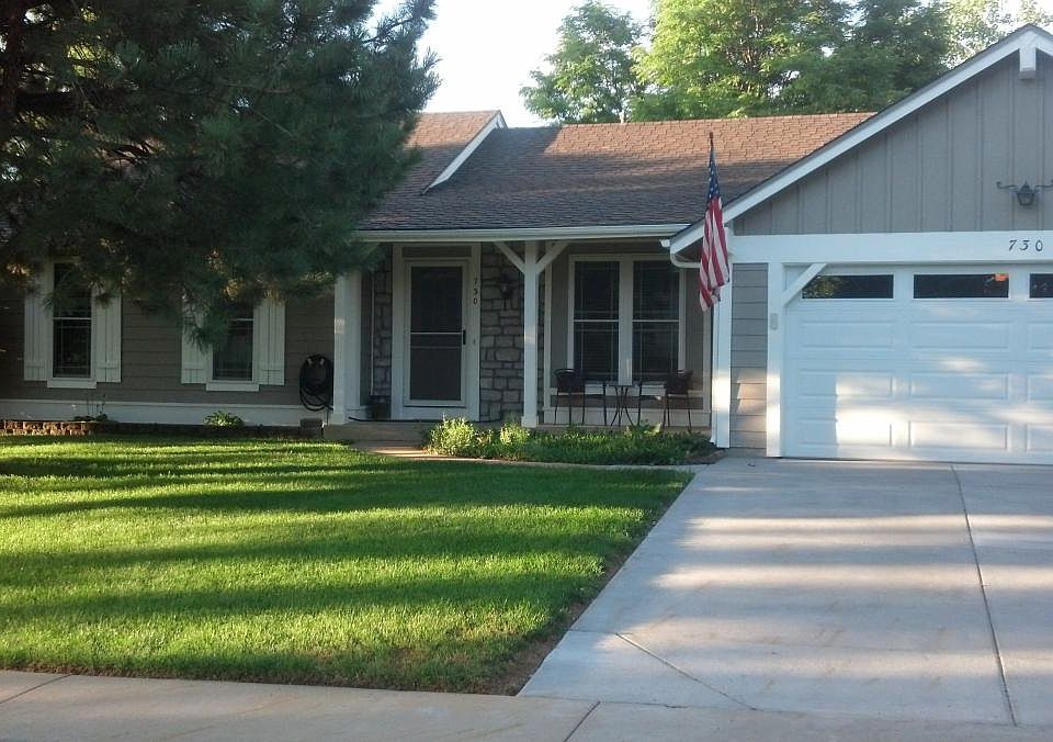 Wonderful Ranch Home minutes from downtown Louisville/2 car 