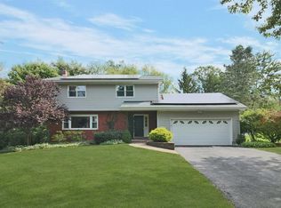 50 Hillview Dr, Poughkeepsie, NY 12603