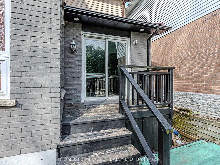 851 Bennett Ct — Photo 4