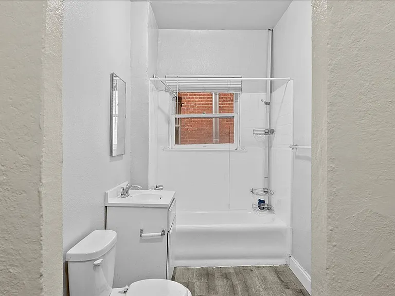 118 N Westmoreland Ave #202 — Photo 8