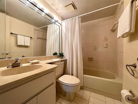 4th image of 9040 SW 125th Ave #D-206