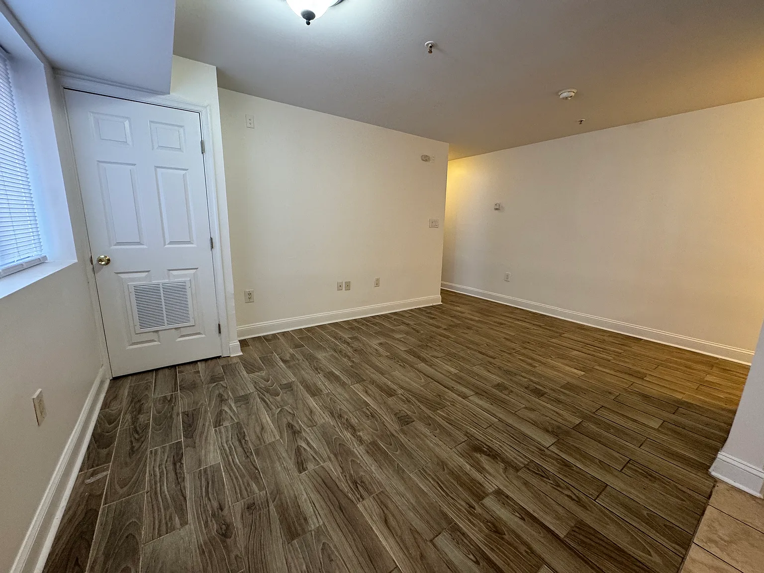 4110 Ames St — Photo 2