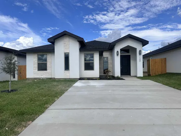 123 Faith Dr, Laredo, TX 78043