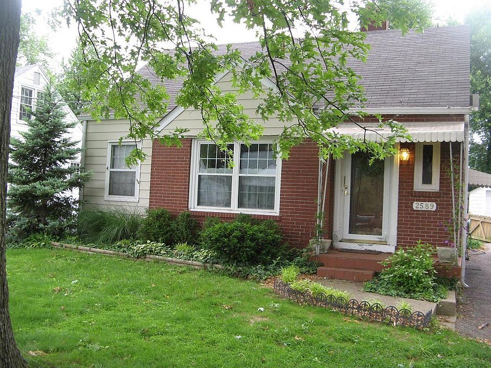 1st image of 2589 E Burnett Ave