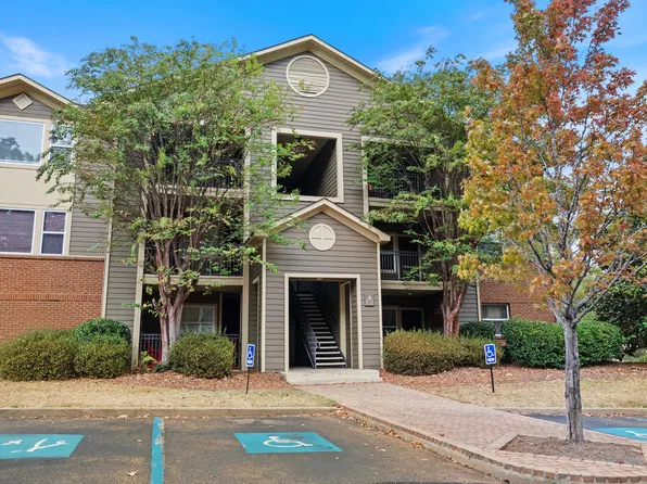 2100-10 Old Taylor Raod, Oxford, MS 38655