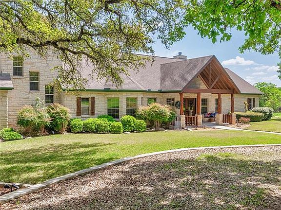 3rd image of 92 Cedar Trails Dr