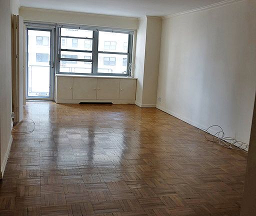 4th image of 250 E 87th St APT 10H