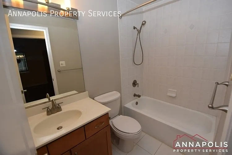 302 Hilltop Ln #C — Photo 17