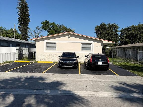 3rd image of 15961 NE 18th Pl