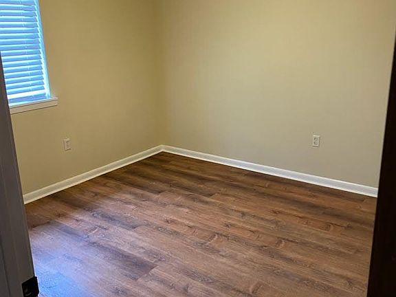 5th image of 203 Joy Dr #203
