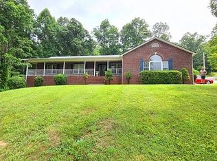 193 Maple Rd, Sneedville, TN 37869