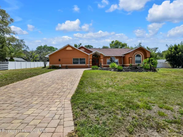 11434 Chalk Farm Rd, Spring Hill, FL 34609