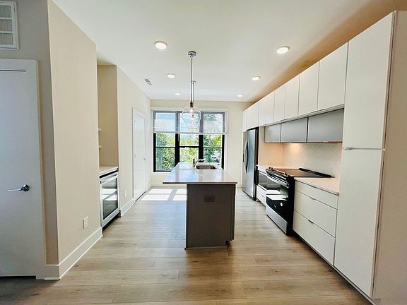 3rd image of 4527 Radler Ct