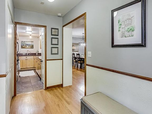 5th image of 2141 N Clark St #1