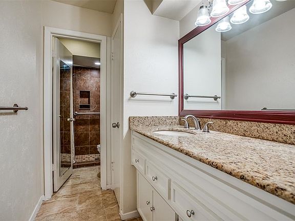 3rd image of 10406 Pagewood Dr