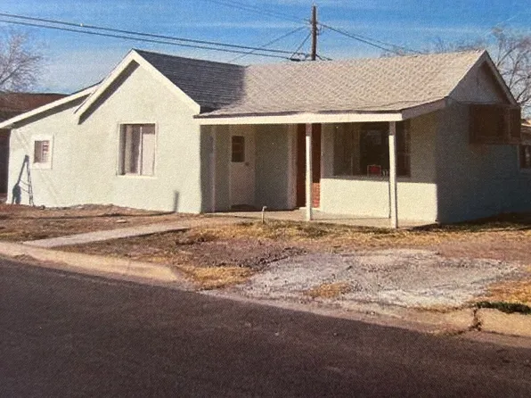 613 6th St, Alamogordo, NM 88310