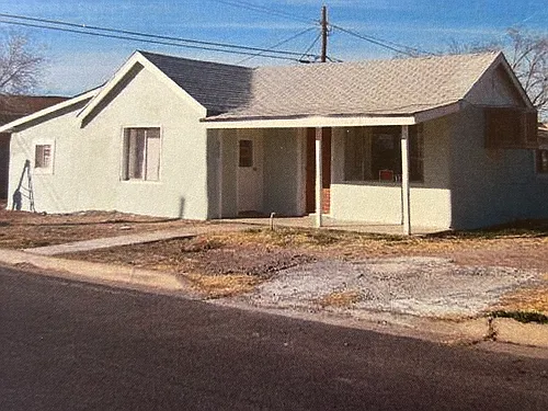 613 6th St Photo 1
