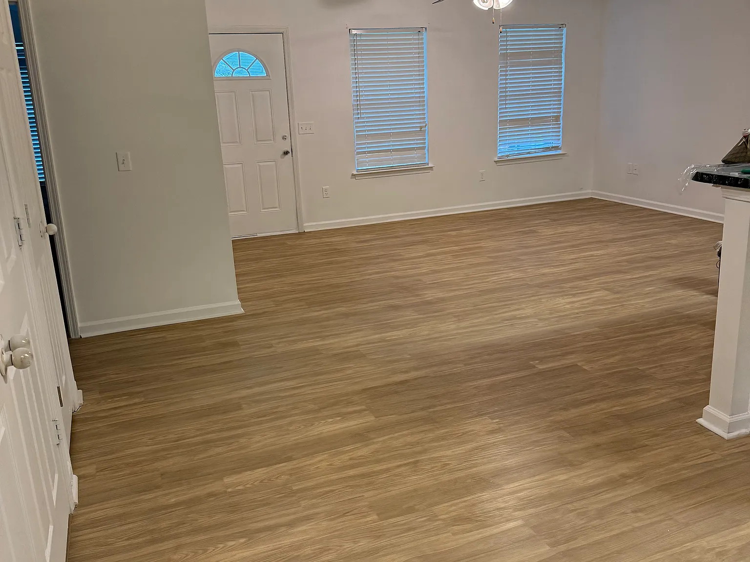 3 bed, 1436 sqft, $2,000 — Photo 3